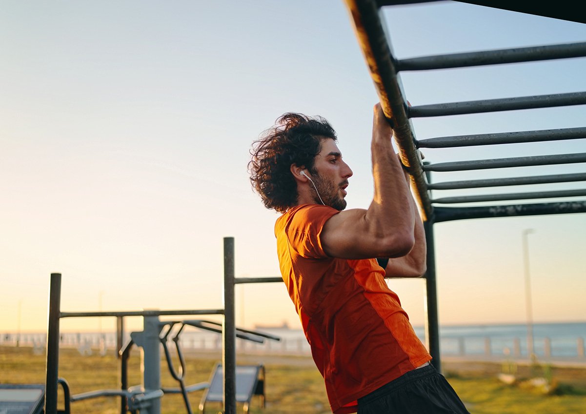 Fique em forma com estes circuitos de treino ao ar livre seguros e socialmente distanciados